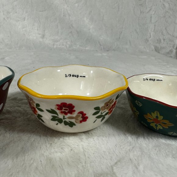 Pioneer Woman Measuring Cups Set | Stackable Ceramic Measuring Cups - Picture 5 of 10